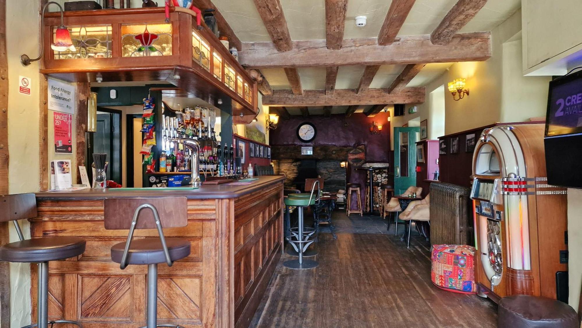 Y Gwydyr Hotel - Dolwyddelan Kültér fotó