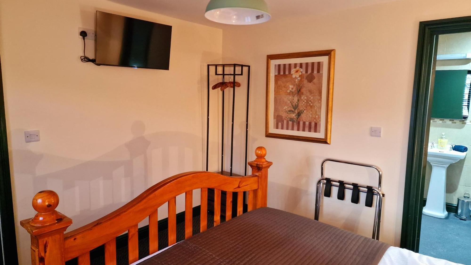 Y Gwydyr Hotel - Dolwyddelan Kültér fotó