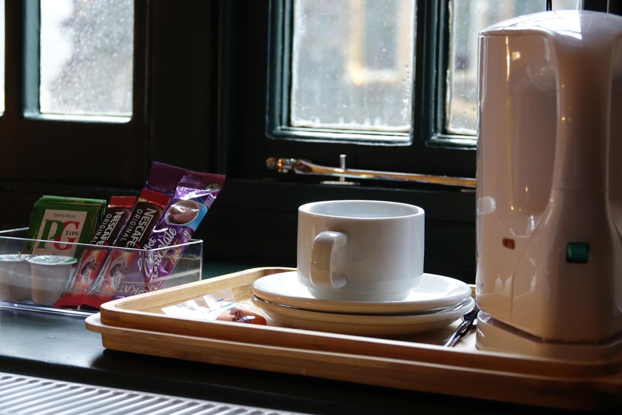 Y Gwydyr Hotel - Dolwyddelan Kültér fotó