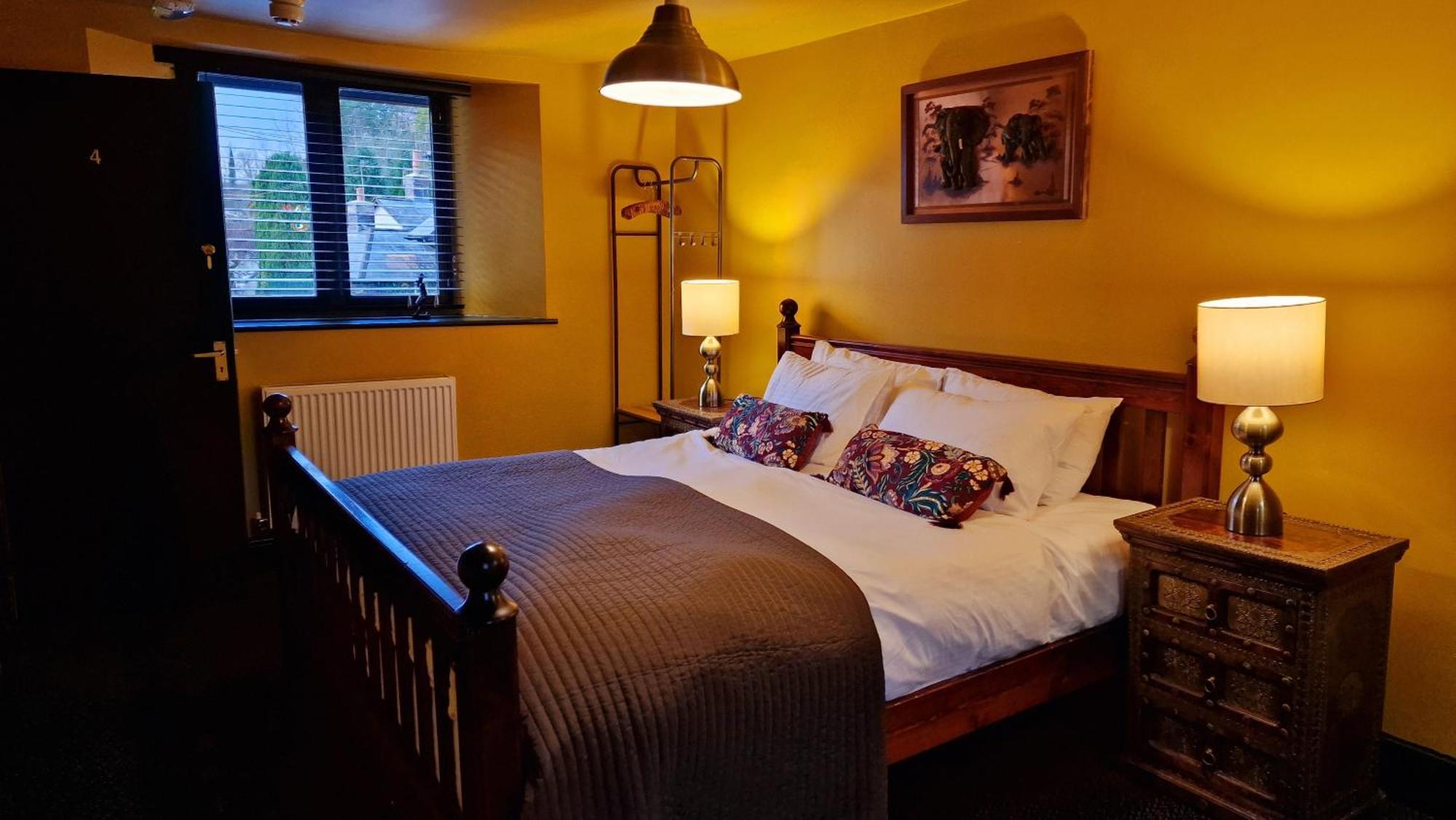 Y Gwydyr Hotel - Dolwyddelan Kültér fotó